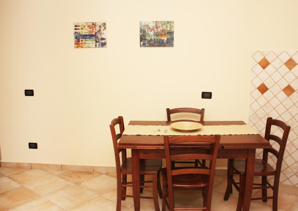 Villa Suber Sperlonga Szoba fotó